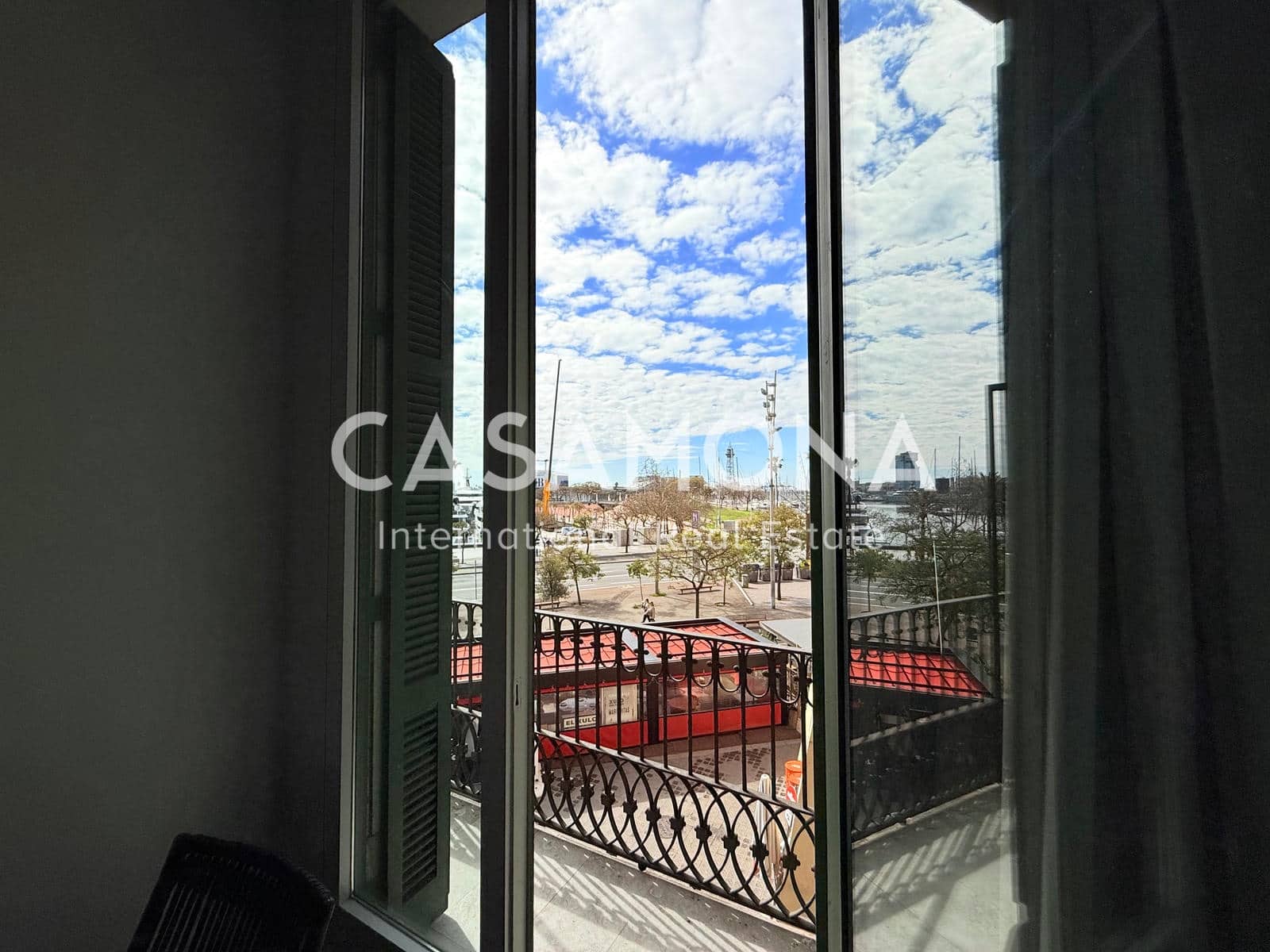 2 soveværelse Lejlighed til leje i Barcelona by - € 2.700 (Ref: 8878636)