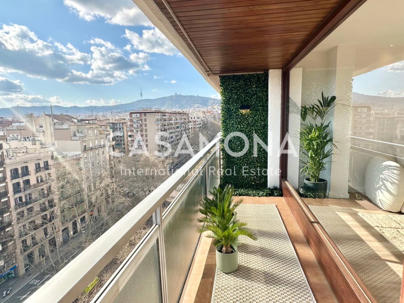 3 soveværelse Lejlighed til salg i Barcelona by - € 1.450.000 (Ref: 8911997)