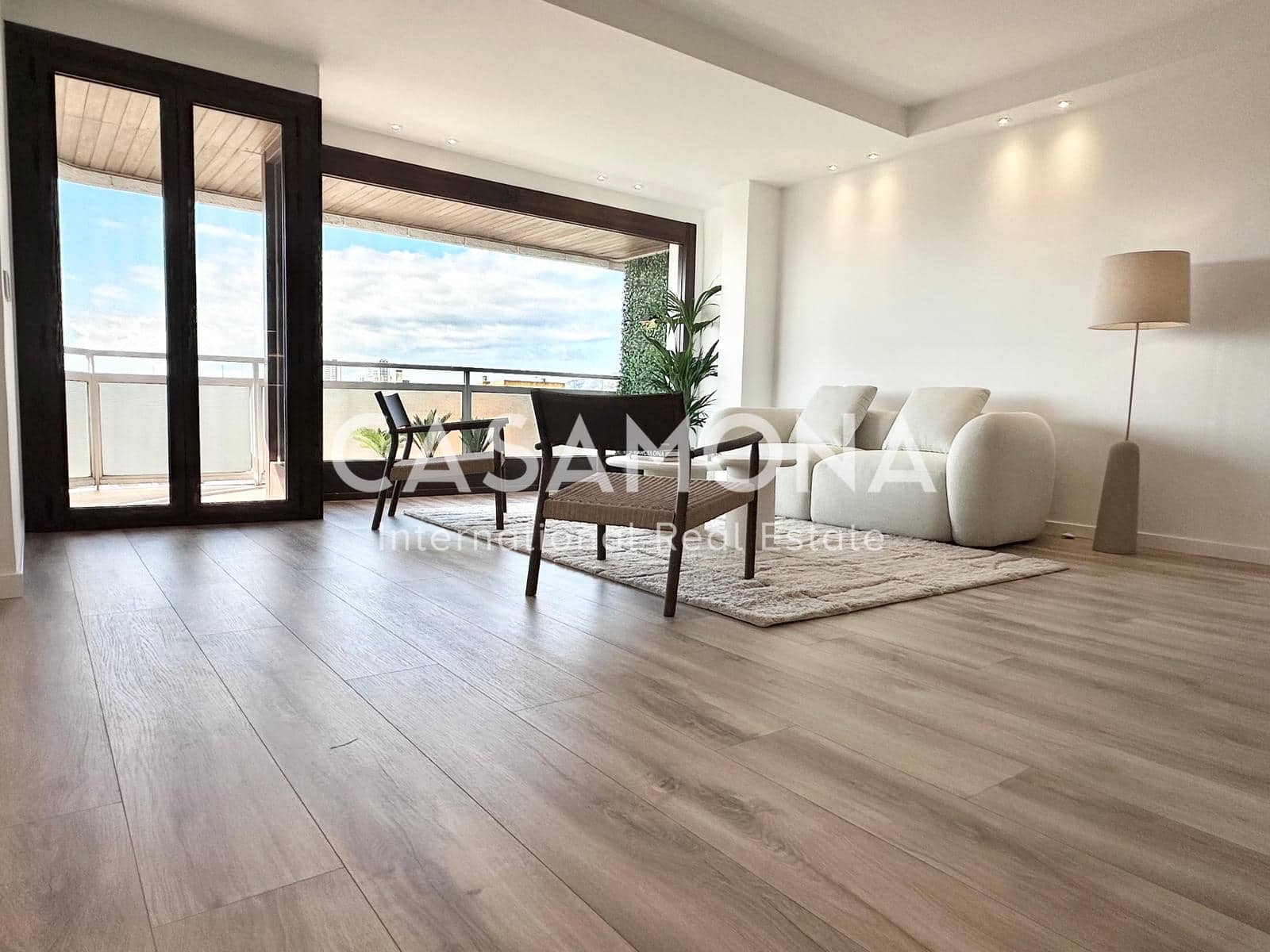 3 soveværelse Lejlighed til salg i Barcelona by - € 1.450.000 (Ref: 8911997)