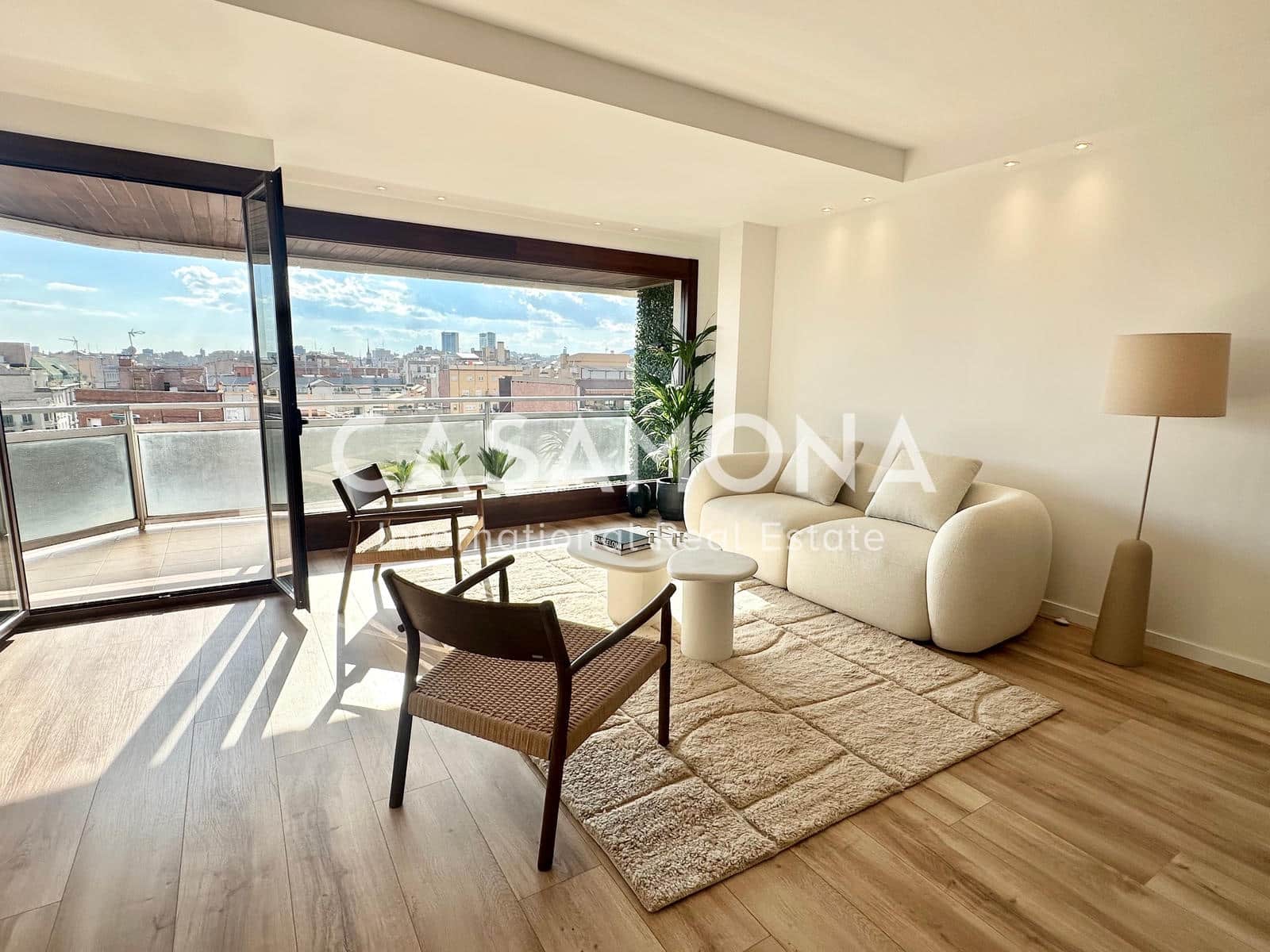 3 soveværelse Lejlighed til salg i Barcelona by - € 1.450.000 (Ref: 8911997)