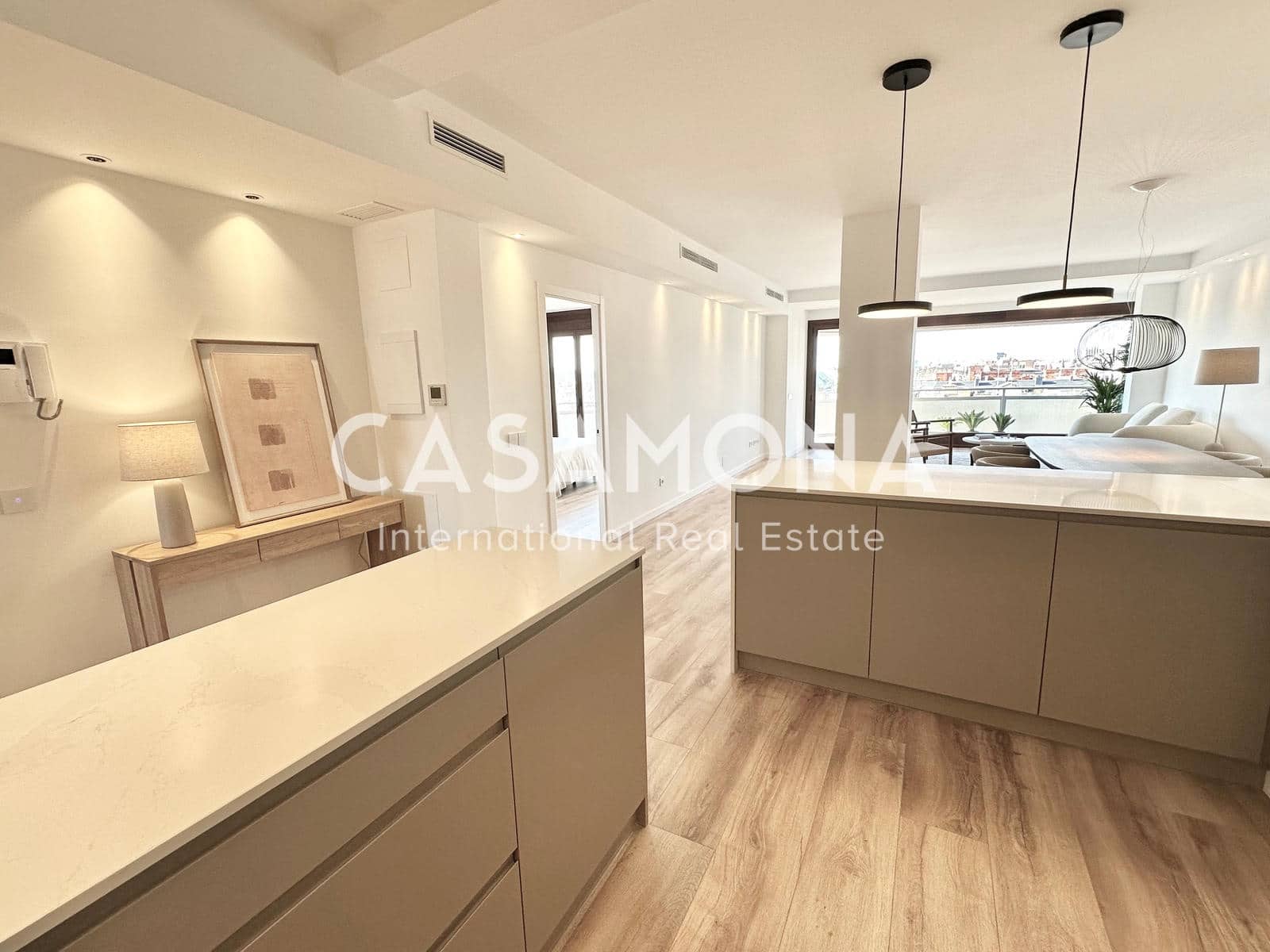 3 soveværelse Lejlighed til salg i Barcelona by - € 1.450.000 (Ref: 8911997)