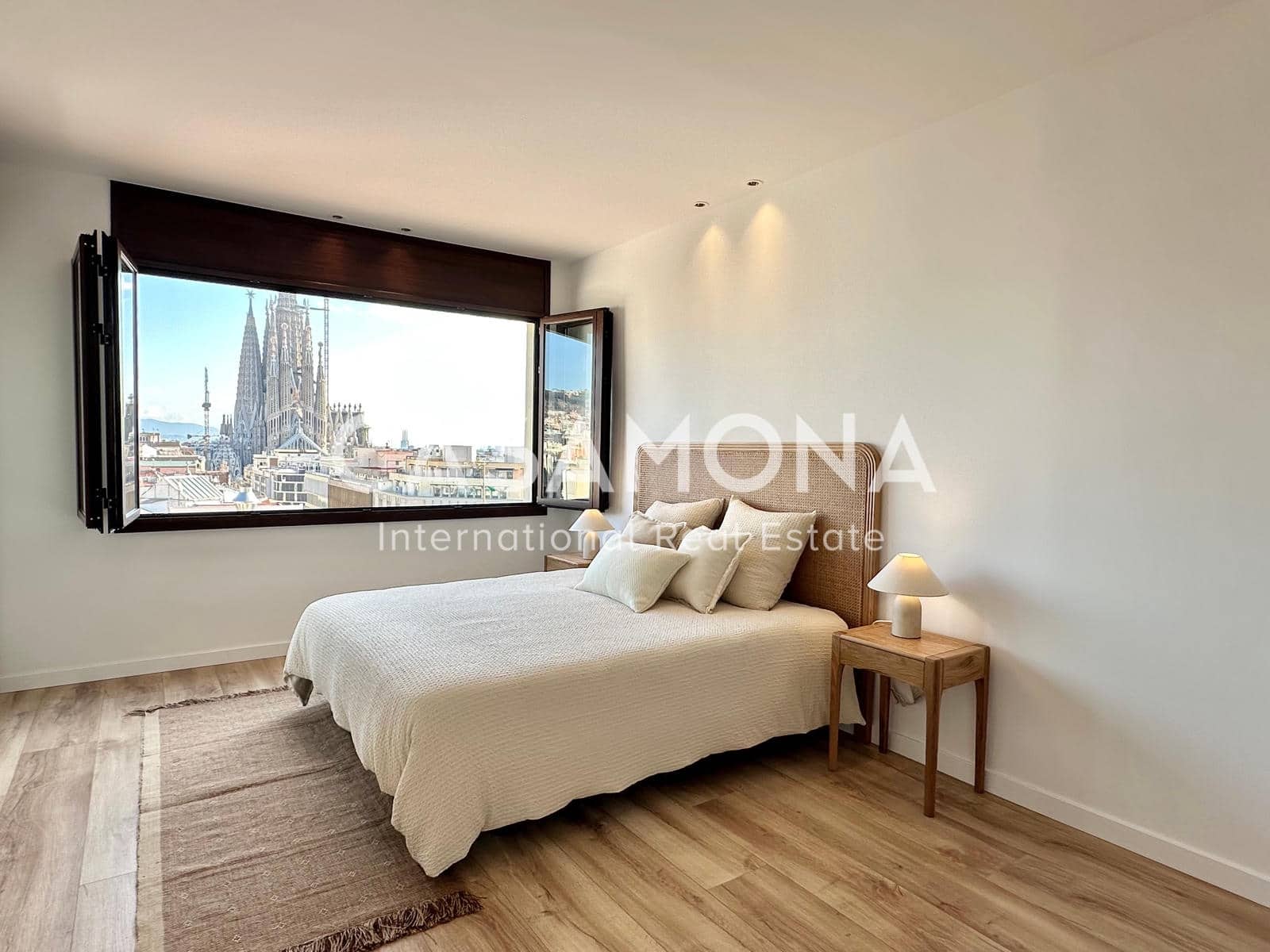 3 soveværelse Lejlighed til salg i Barcelona by - € 1.450.000 (Ref: 8911997)