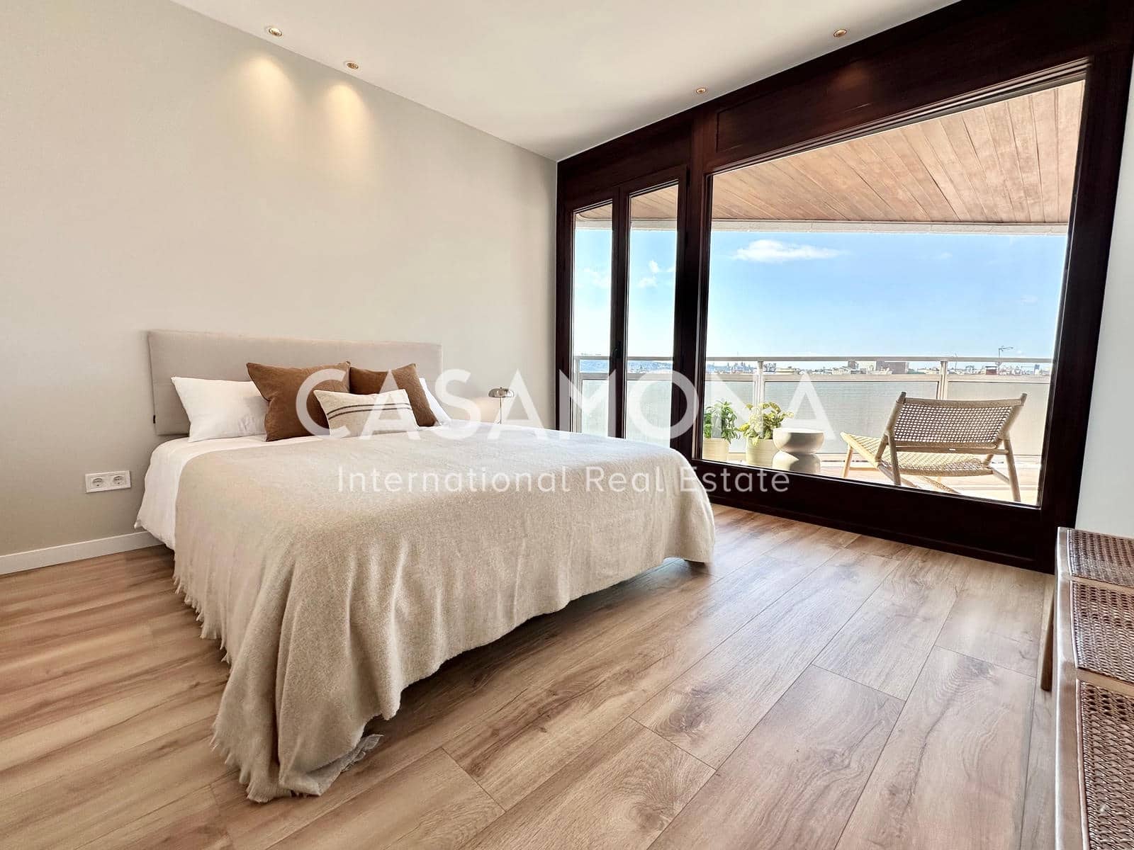 3 soveværelse Lejlighed til salg i Barcelona by - € 1.450.000 (Ref: 8911997)