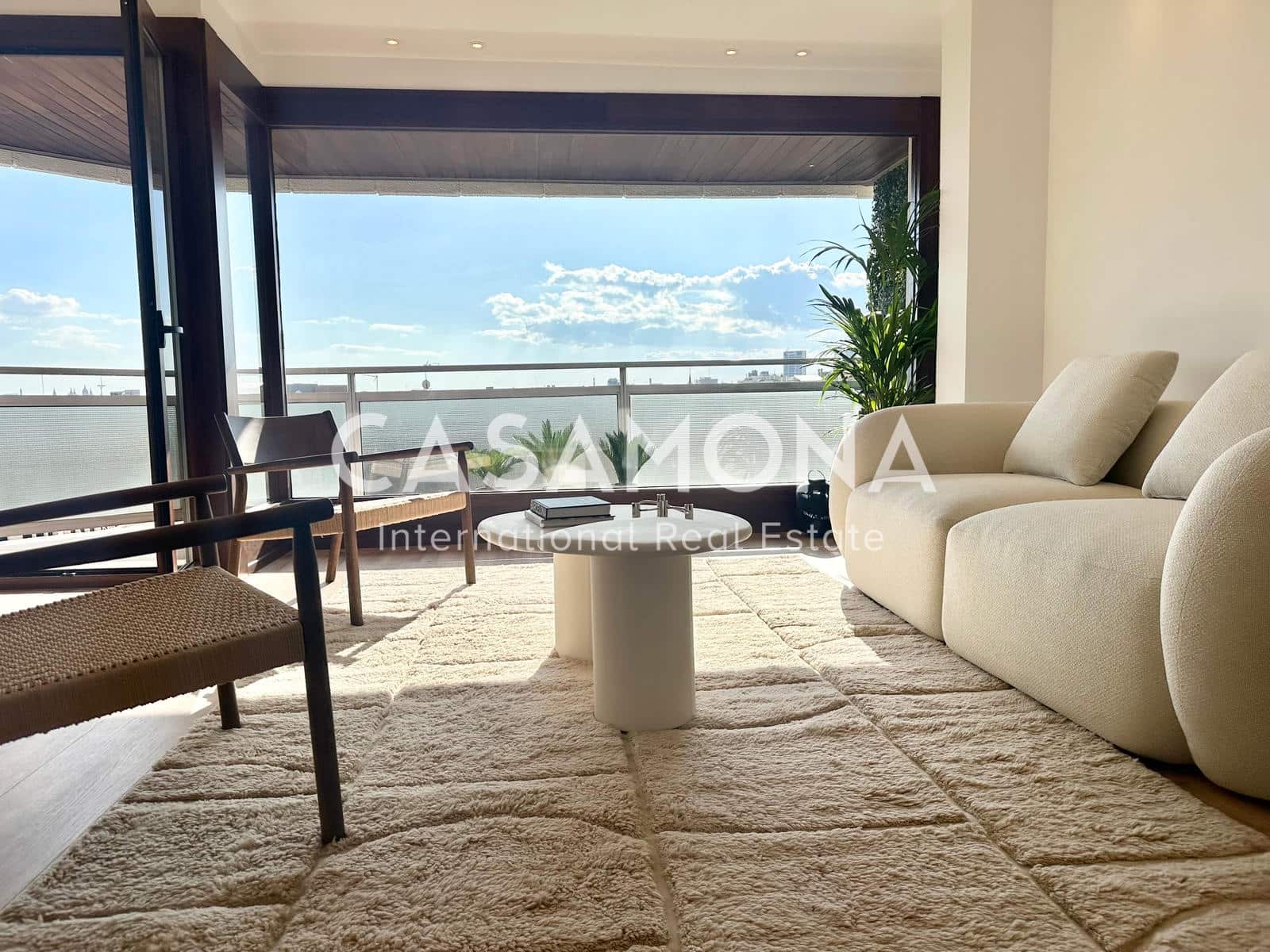 3 soveværelse Lejlighed til salg i Barcelona by - € 1.450.000 (Ref: 8911997)