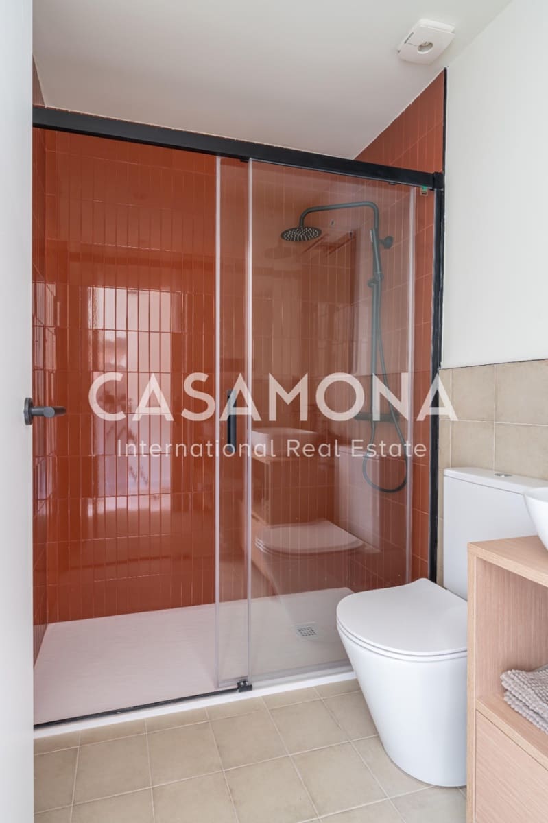 2 soverom Leilighet til leie i Barcelona by - € 2 000 (Ref: 8981781)