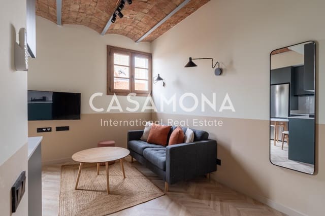 2 soverom Leilighet til leie i El Poblenou, Barcelona by - € 2 000 (Ref: 8981781)