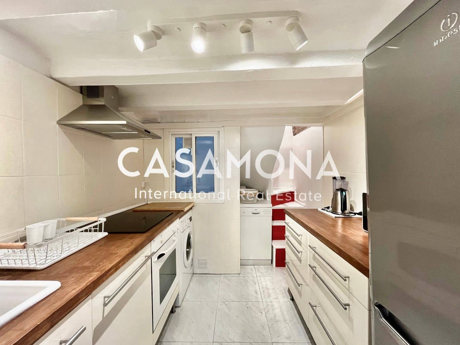 1 soverom Leilighet til leie i Barcelona by - € 1 550 (Ref: 9000579)