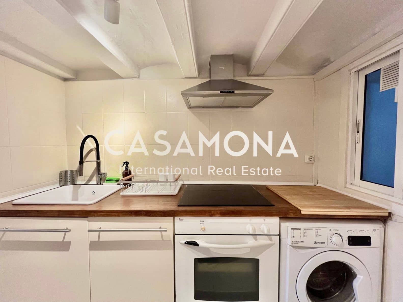 1 soverom Leilighet til leie i Barcelona by - € 1 550 (Ref: 9000579)