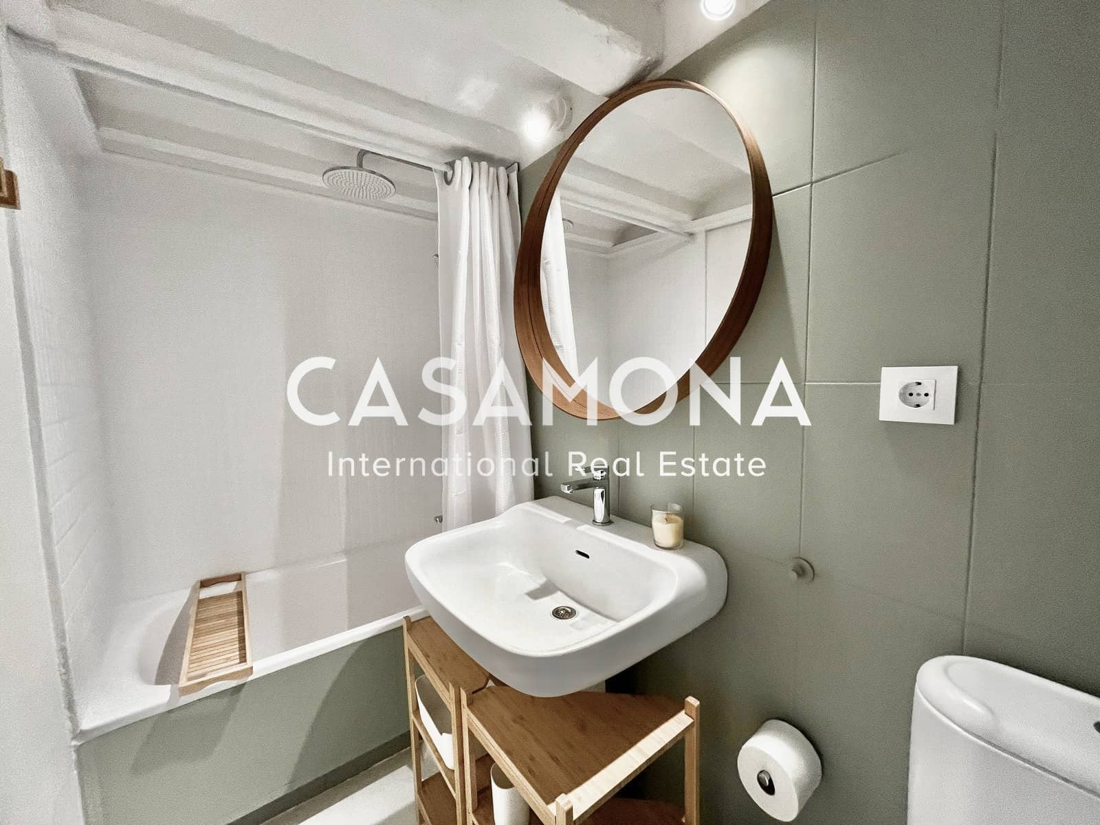 1 soverom Leilighet til leie i Barcelona by - € 1 550 (Ref: 9000579)