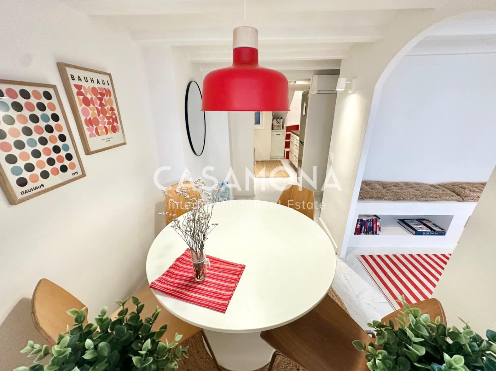 1 soverom Leilighet til leie i Barcelona by - € 1 550 (Ref: 9000579)