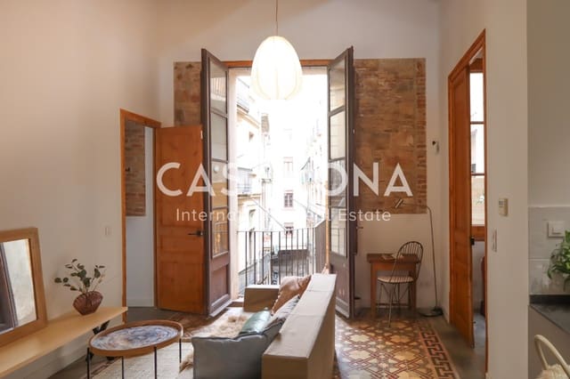 2 soveværelse Lejlighed til salg i El Barri Gòtic, Barcelona by - € 435.000 (Ref: 9030032)