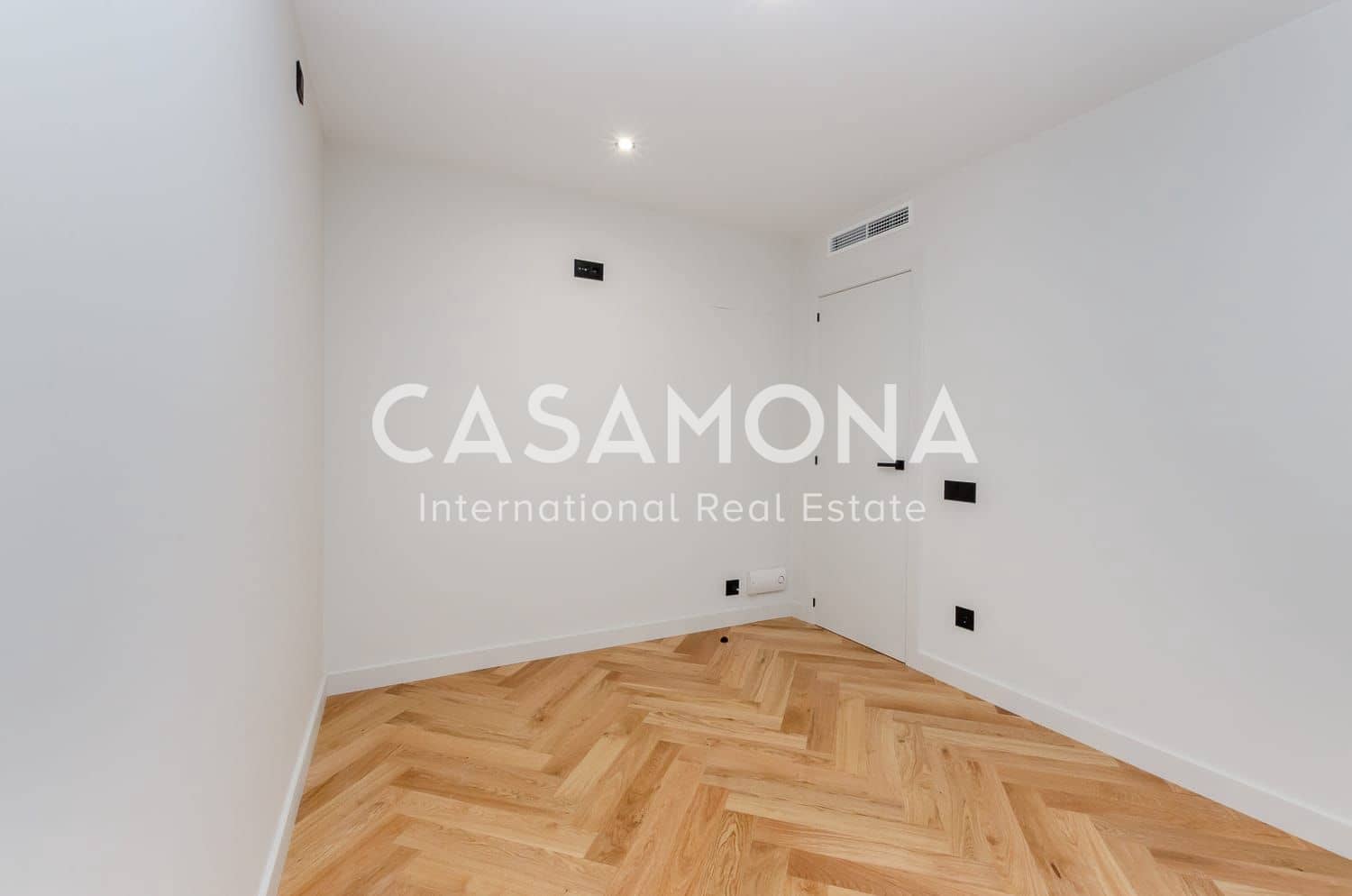 3 soveværelse Lejlighed til salg i Barcelona by - € 730.000 (Ref: 9064679)