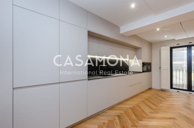 3 soveværelse Lejlighed til salg i El Barri Gòtic, Barcelona by - € 730.000 (Ref: 9064679)