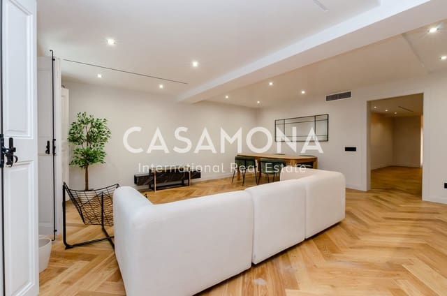 3 soveværelse Lejlighed til salg i El Barri Gòtic, Barcelona by - € 730.000 (Ref: 9064679)