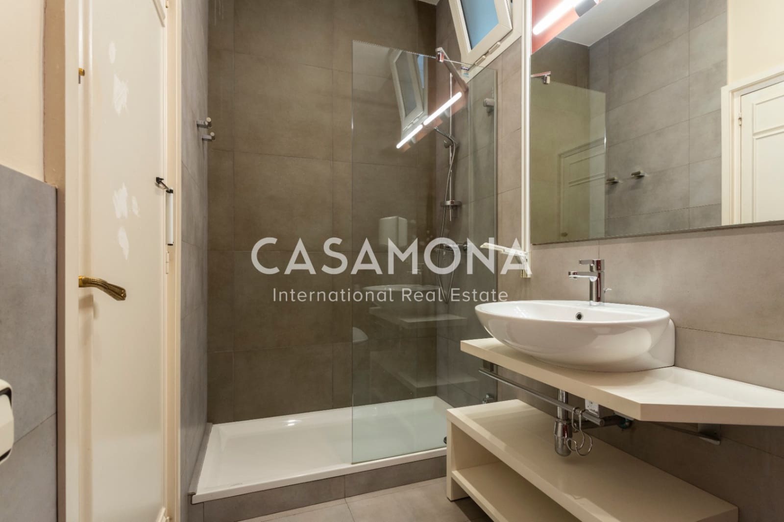 5 soverom Leilighet til salgs i Barcelona by - € 975 000 (Ref: 9158267)