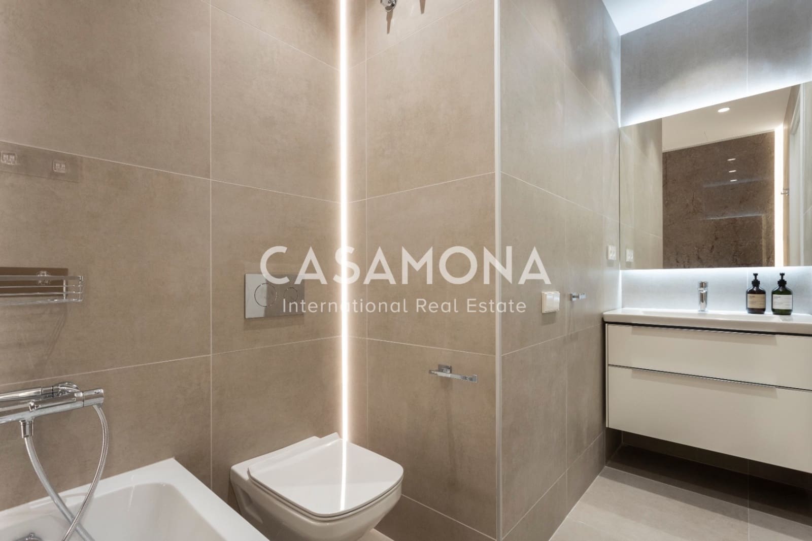 3 soverom Leilighet til salgs i Barcelona by - € 1 250 000 (Ref: 9165335)