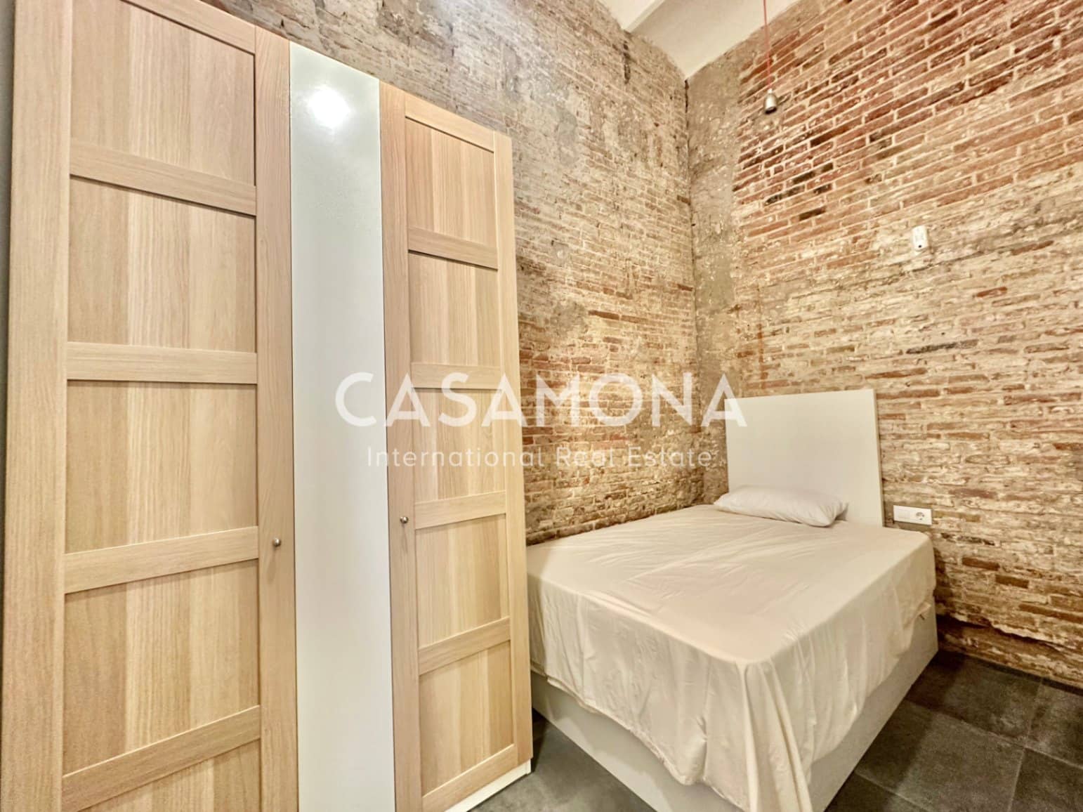 2 soveværelse Lejlighed til salg i Barcelona by - € 275.000 (Ref: 9188918)