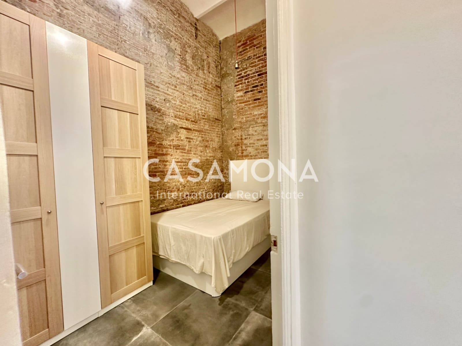 2 soveværelse Lejlighed til salg i Barcelona by - € 275.000 (Ref: 9188918)