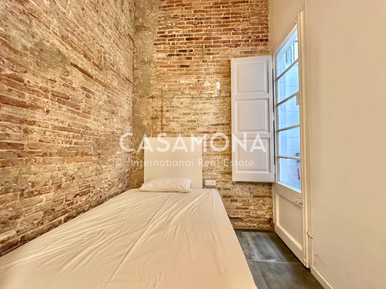 2 soveværelse Lejlighed til salg i Barcelona by - € 275.000 (Ref: 9188918)