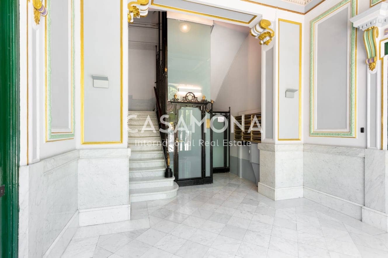 5 bedroom Apartment for rent in Barcelona city - € 3,000 (Ref: 9216659)