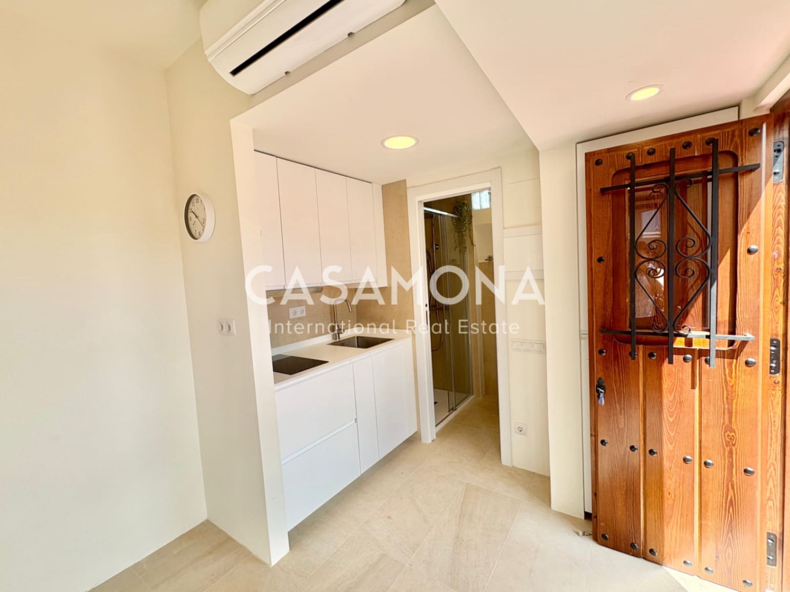 1 bedroom Penthouse for rent in Barcelona city - € 1,100 (Ref: 9218925)
