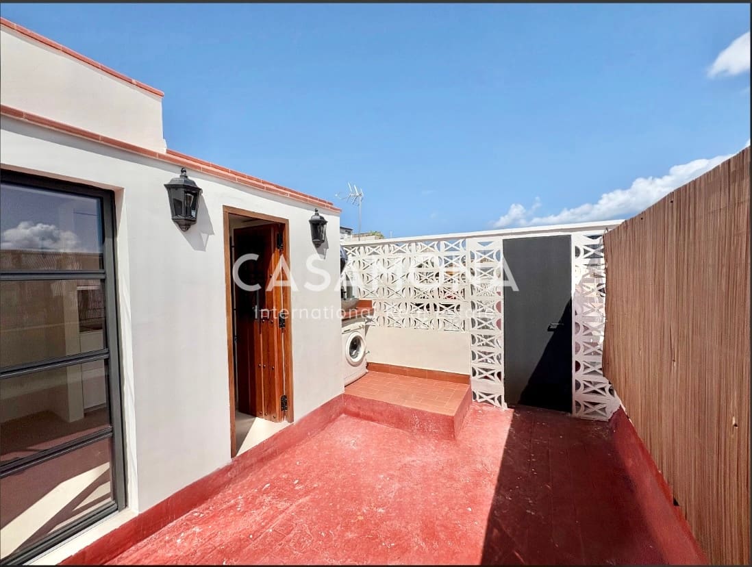 1 bedroom Penthouse for rent in Barcelona city - € 1,100 (Ref: 9218925)