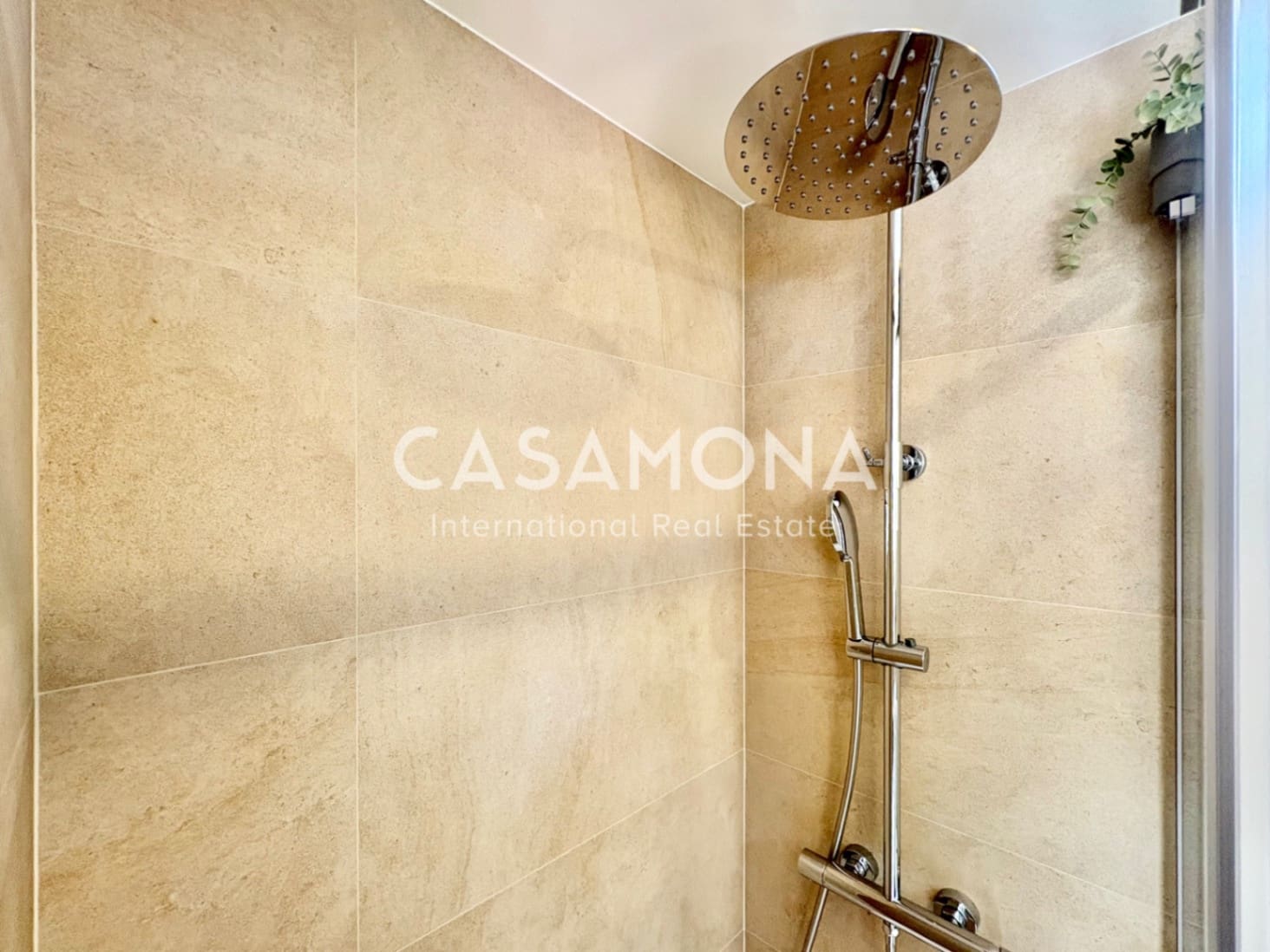 1 bedroom Penthouse for rent in Barcelona city - € 1,100 (Ref: 9218925)