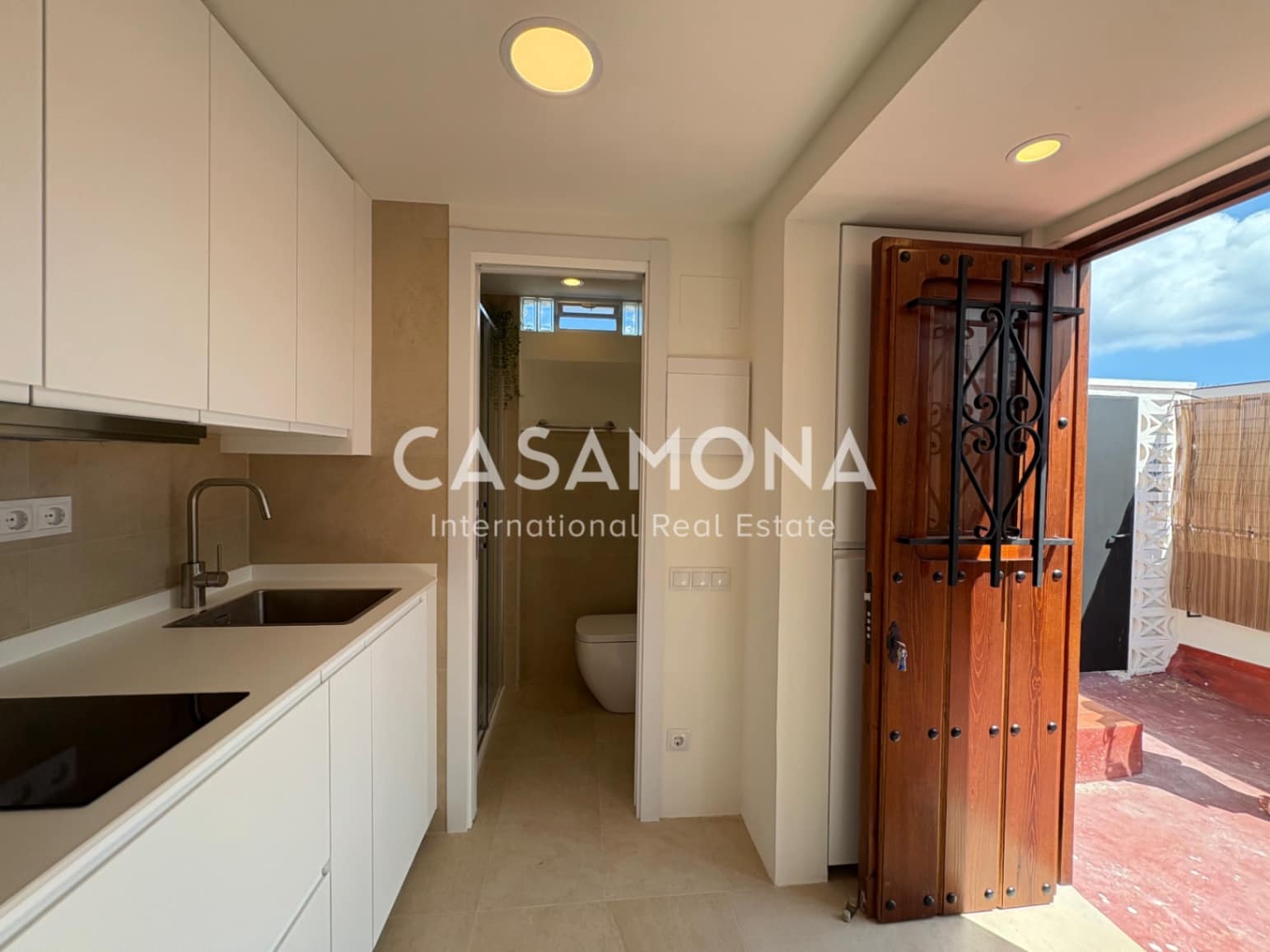 1 bedroom Penthouse for rent in Barcelona city - € 1,100 (Ref: 9218925)