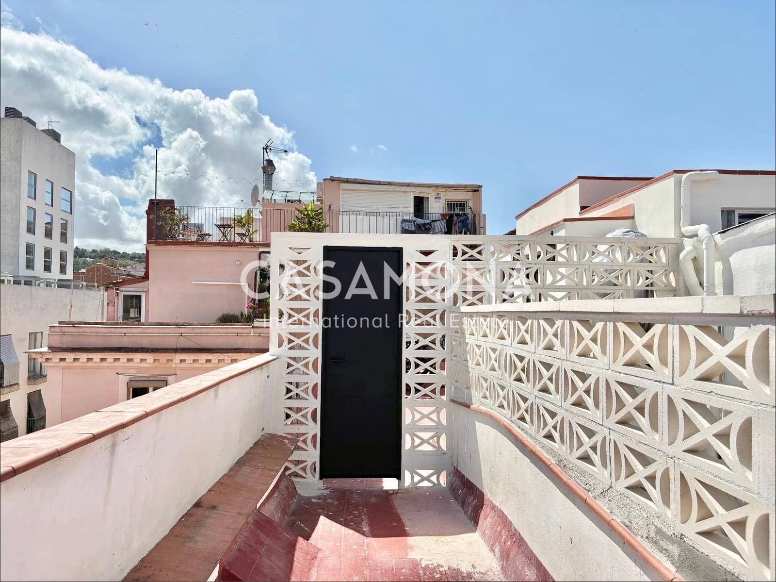 1 bedroom Penthouse for rent in Barcelona city - € 1,100 (Ref: 9218925)