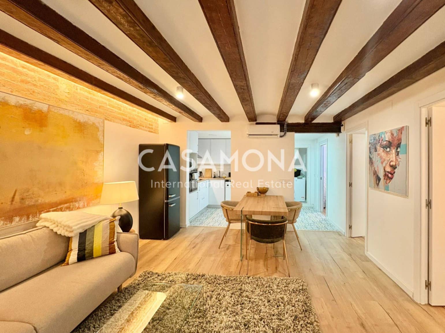 2 soverom Leilighet til leie i Barcelona by - € 2 000 (Ref: 9221351)