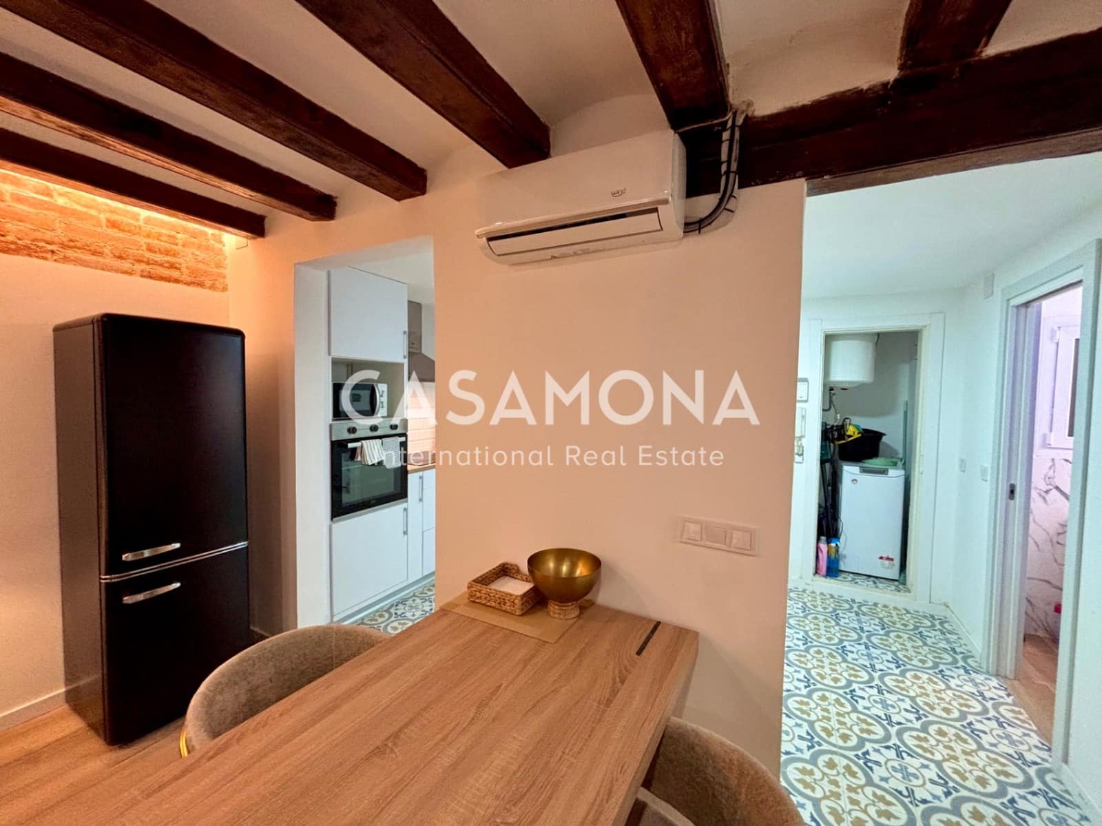 2 soverom Leilighet til leie i Barcelona by - € 2 000 (Ref: 9221351)