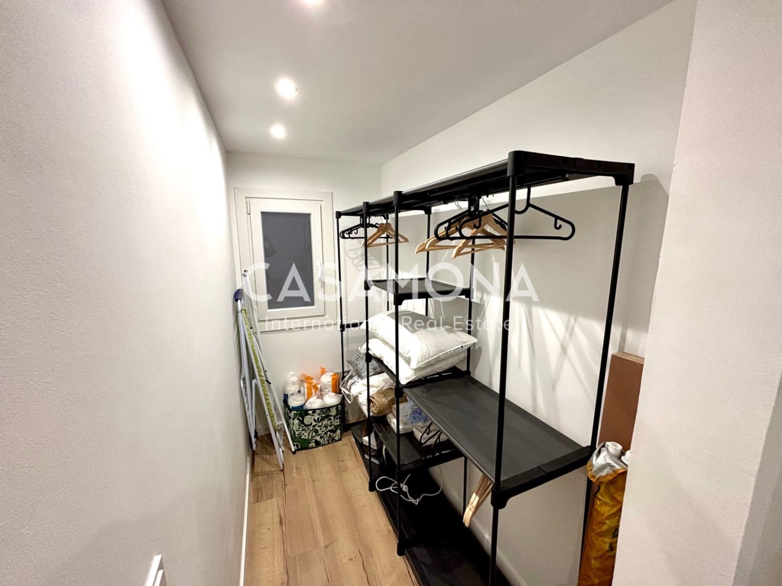 2 soverom Leilighet til leie i Barcelona by - € 2 000 (Ref: 9221351)