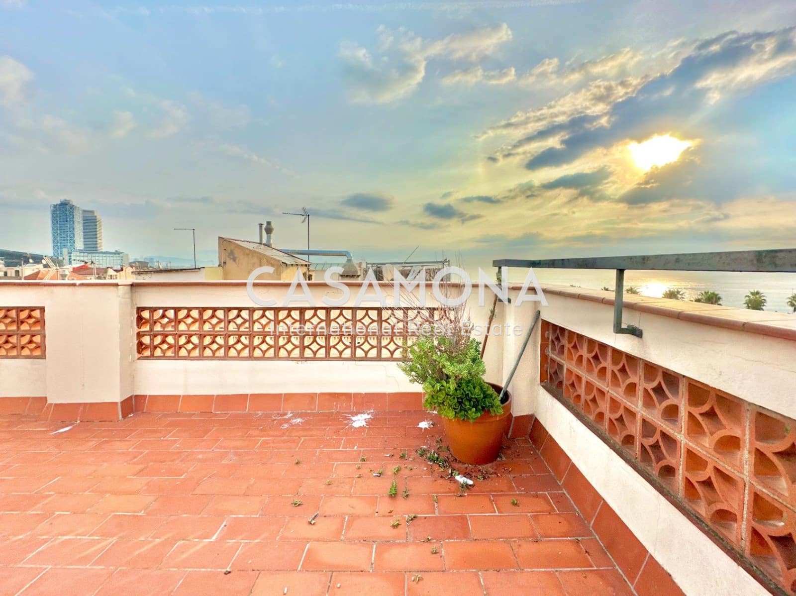 3 bedroom Apartment for sale in Barcelona city - € 265,000 (Ref: 9279729)