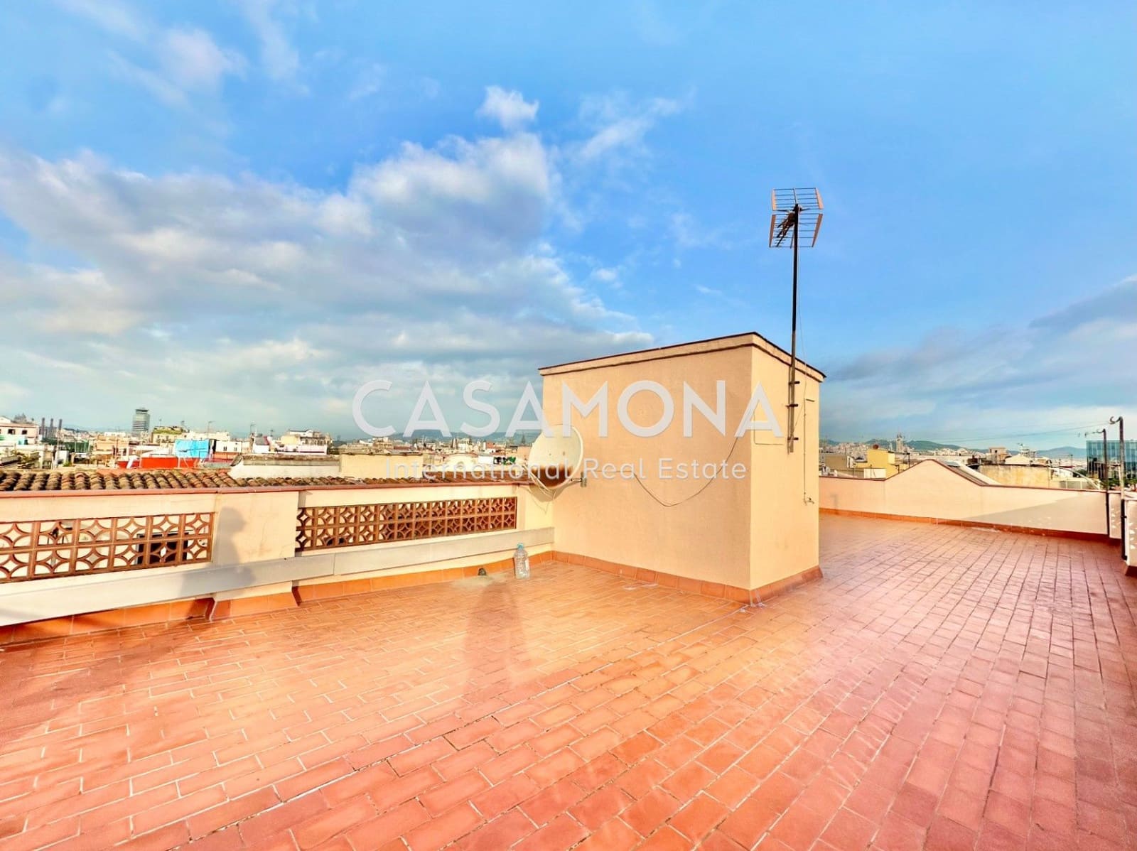 3 bedroom Apartment for sale in Barcelona city - € 265,000 (Ref: 9279729)