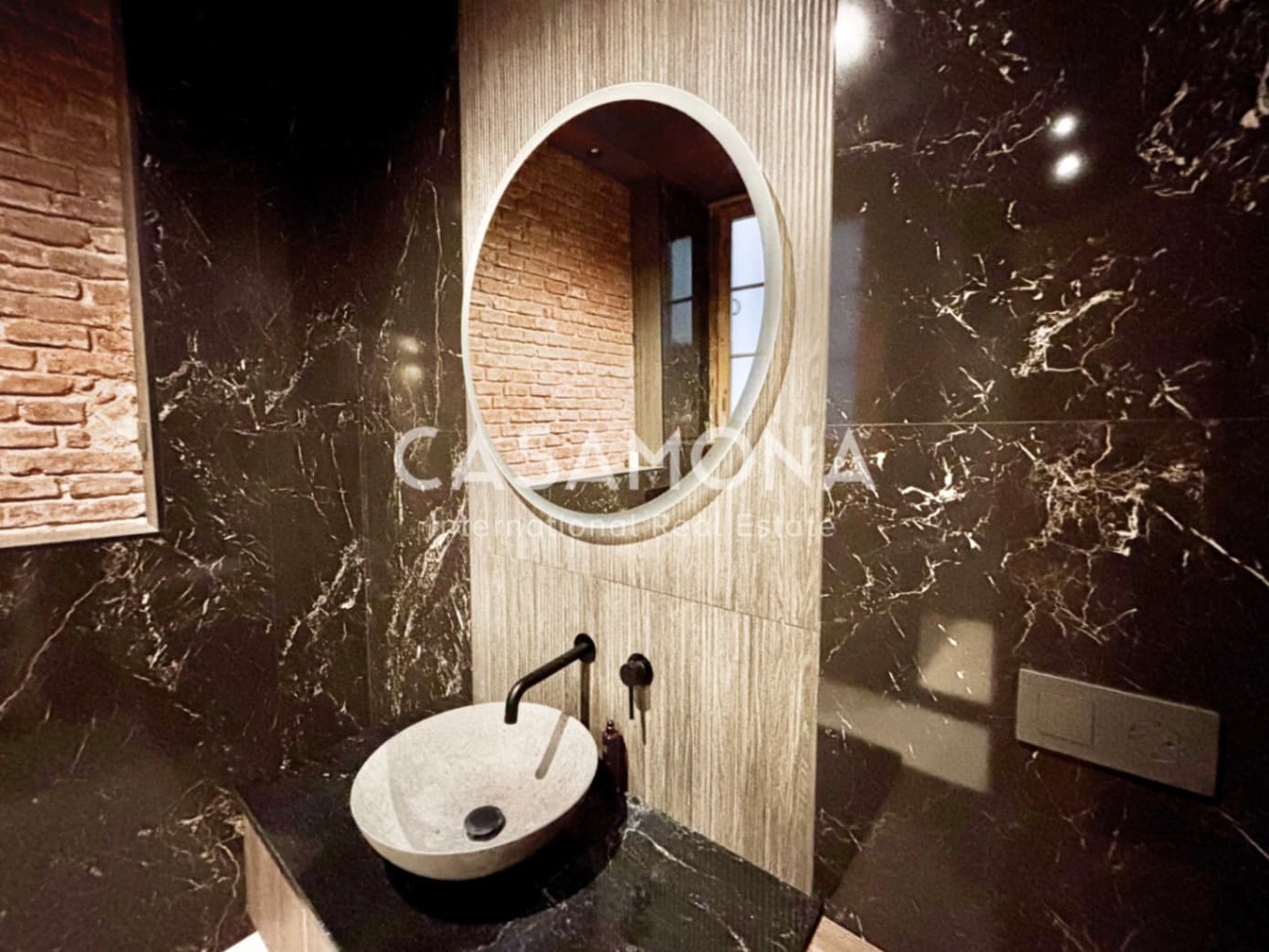 2 makuuhuone Huoneisto myytävänä paikassa Barcelona kaupunki - 795 000 € (Ref: 9293839)