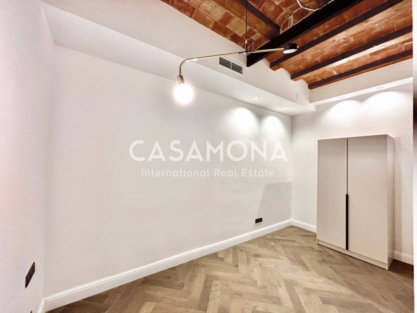 2 makuuhuone Huoneisto myytävänä paikassa Barcelona kaupunki - 795 000 € (Ref: 9293839)