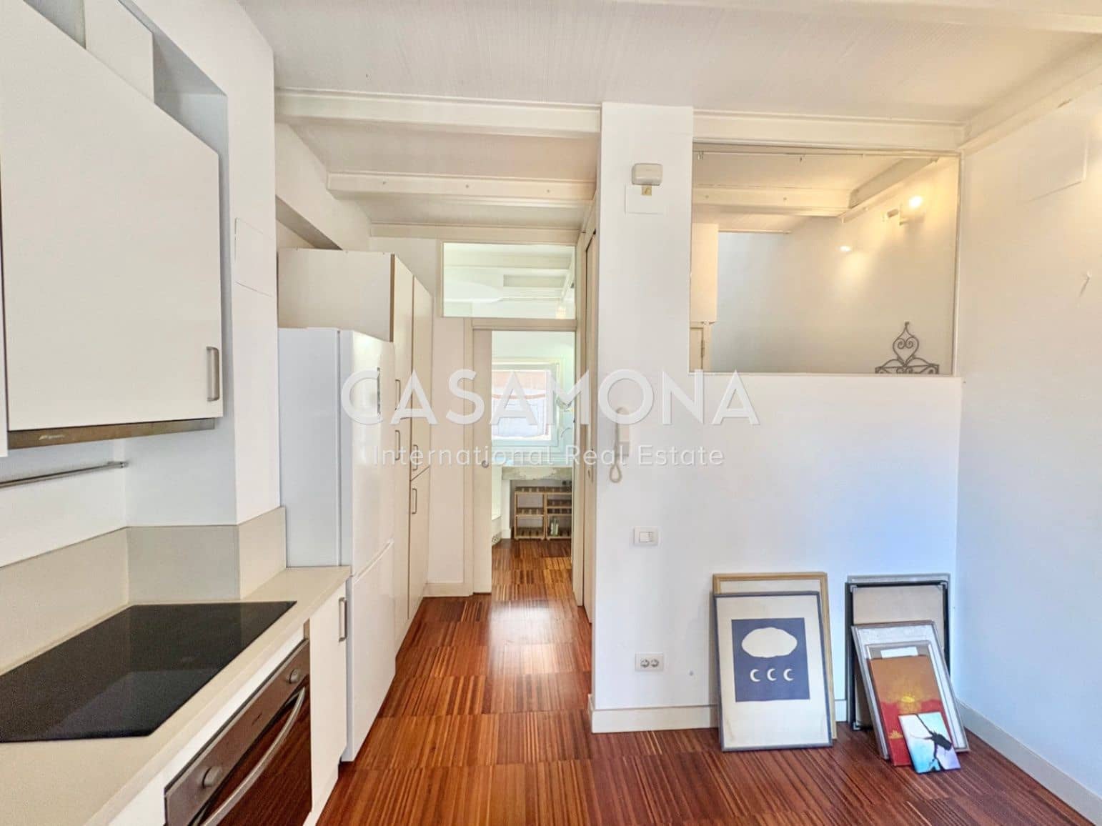 2 slaapkamer Appartement te koop in Barcelona stad - € 450.000 (Ref: 9309014)