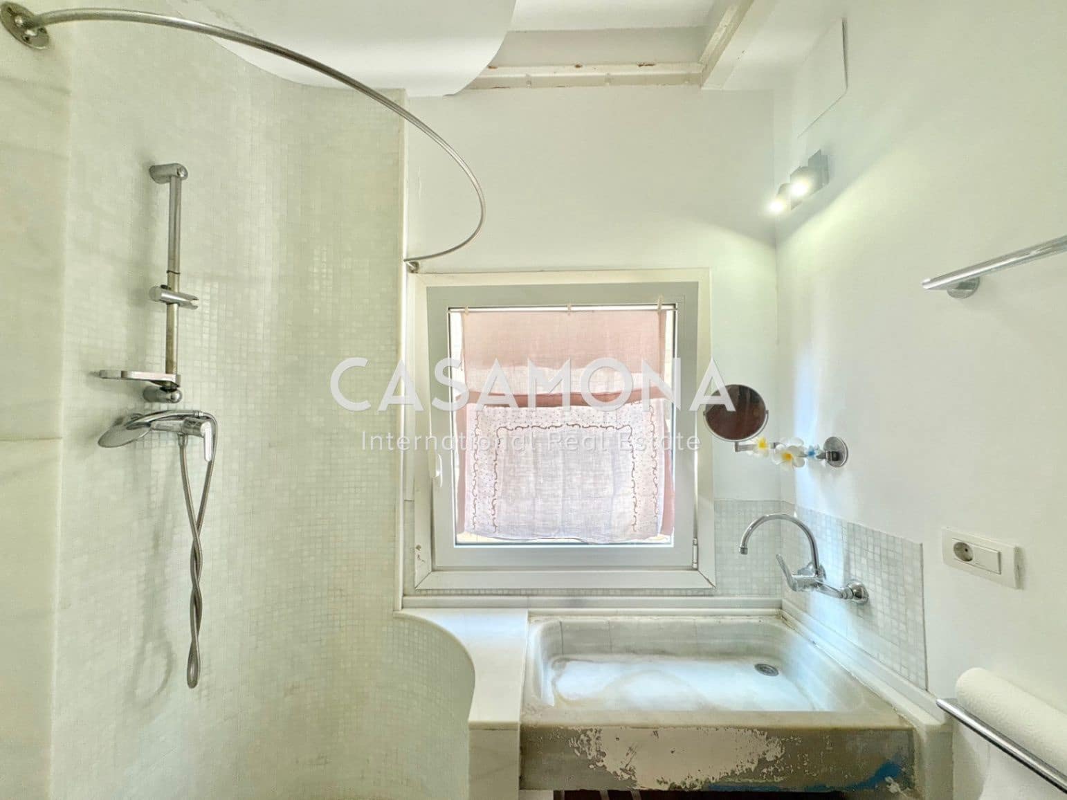 2 slaapkamer Appartement te koop in Barcelona stad - € 450.000 (Ref: 9309014)