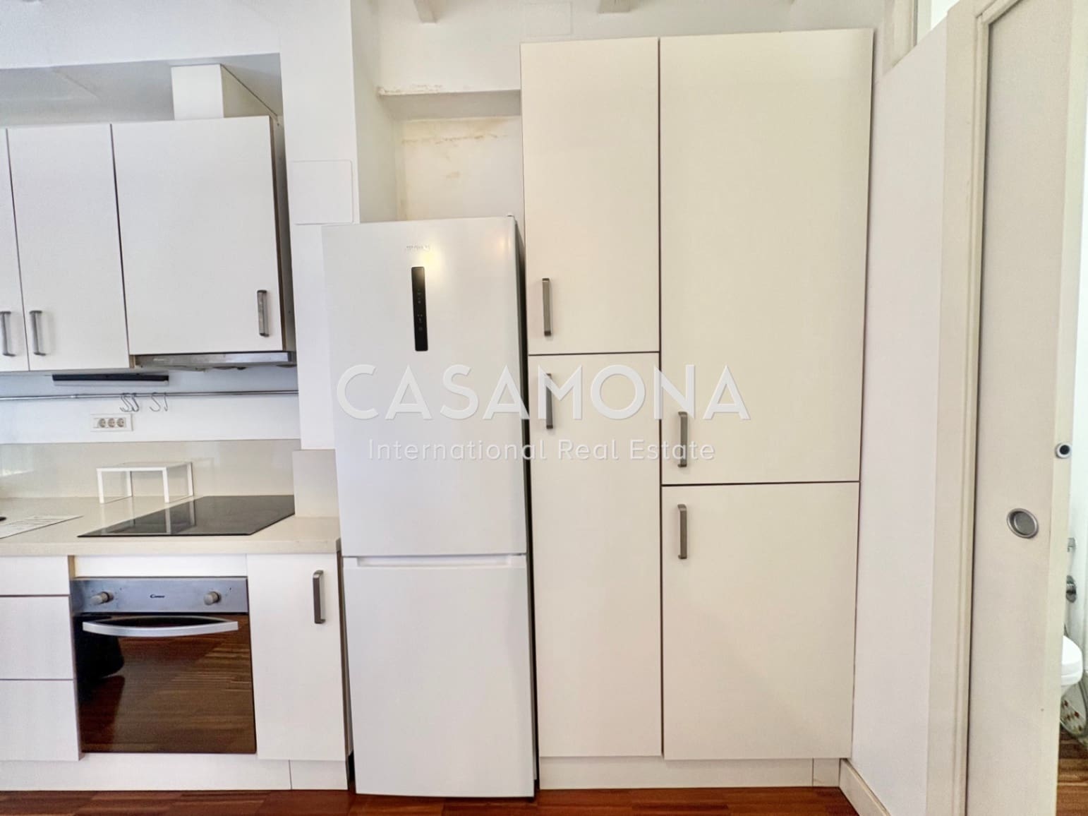 2 slaapkamer Appartement te koop in Barcelona stad - € 450.000 (Ref: 9309014)