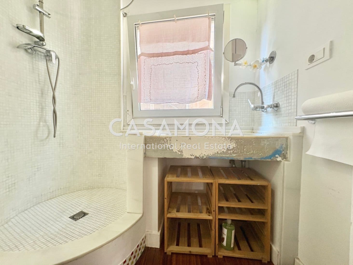 2 slaapkamer Appartement te koop in Barcelona stad - € 450.000 (Ref: 9309014)