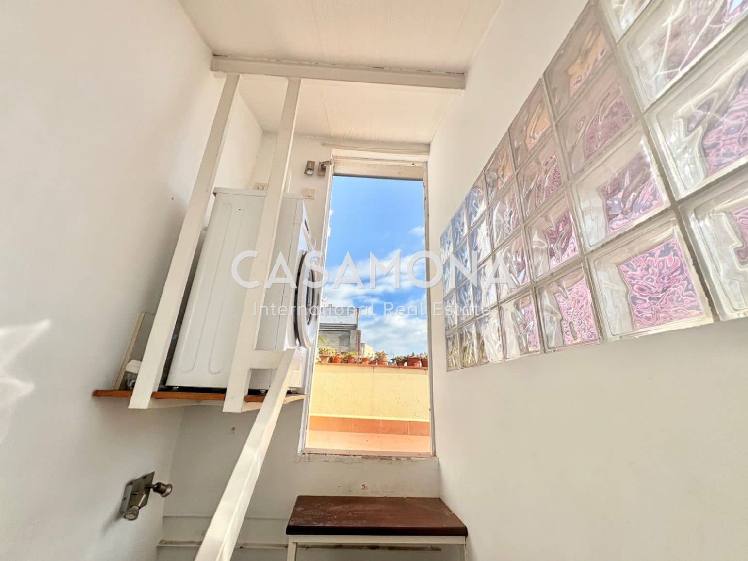 2 slaapkamer Appartement te koop in Barcelona stad - € 450.000 (Ref: 9309014)