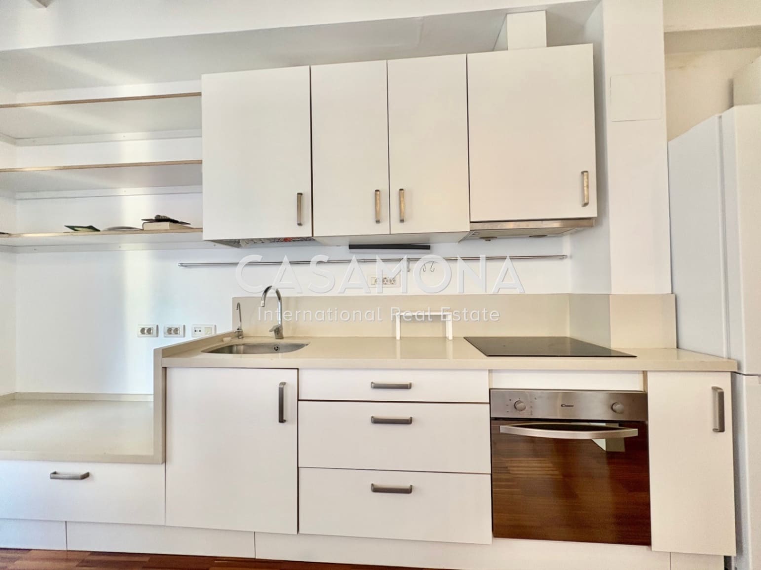 2 slaapkamer Appartement te koop in Barcelona stad - € 450.000 (Ref: 9309014)