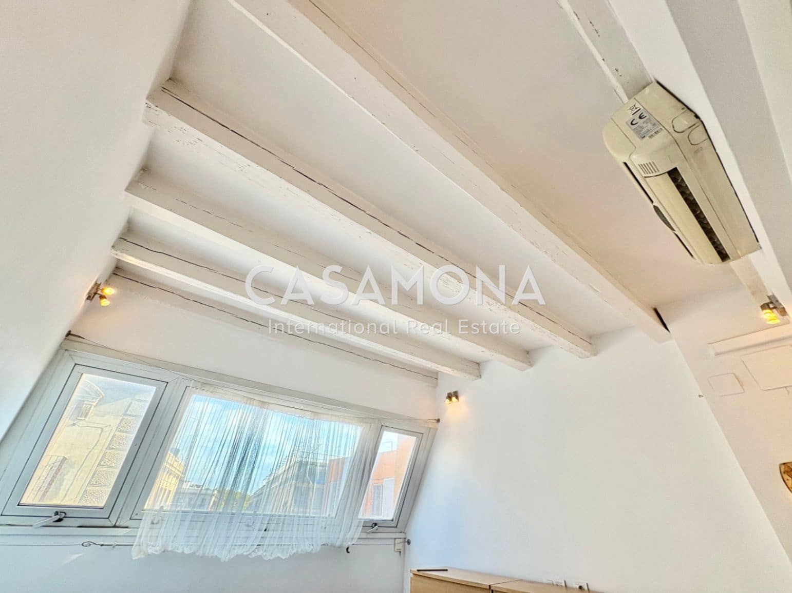 2 slaapkamer Appartement te koop in Barcelona stad - € 450.000 (Ref: 9309014)