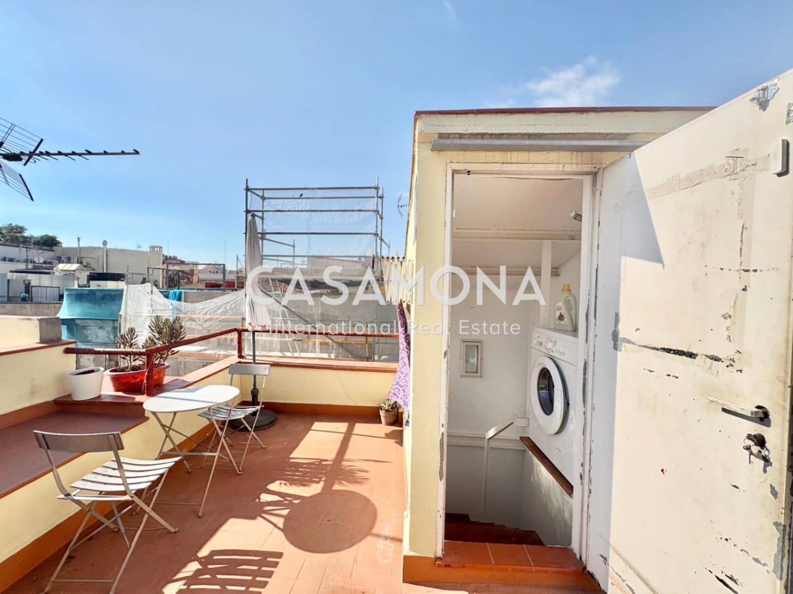 2 slaapkamer Appartement te koop in Barcelona stad - € 450.000 (Ref: 9309014)