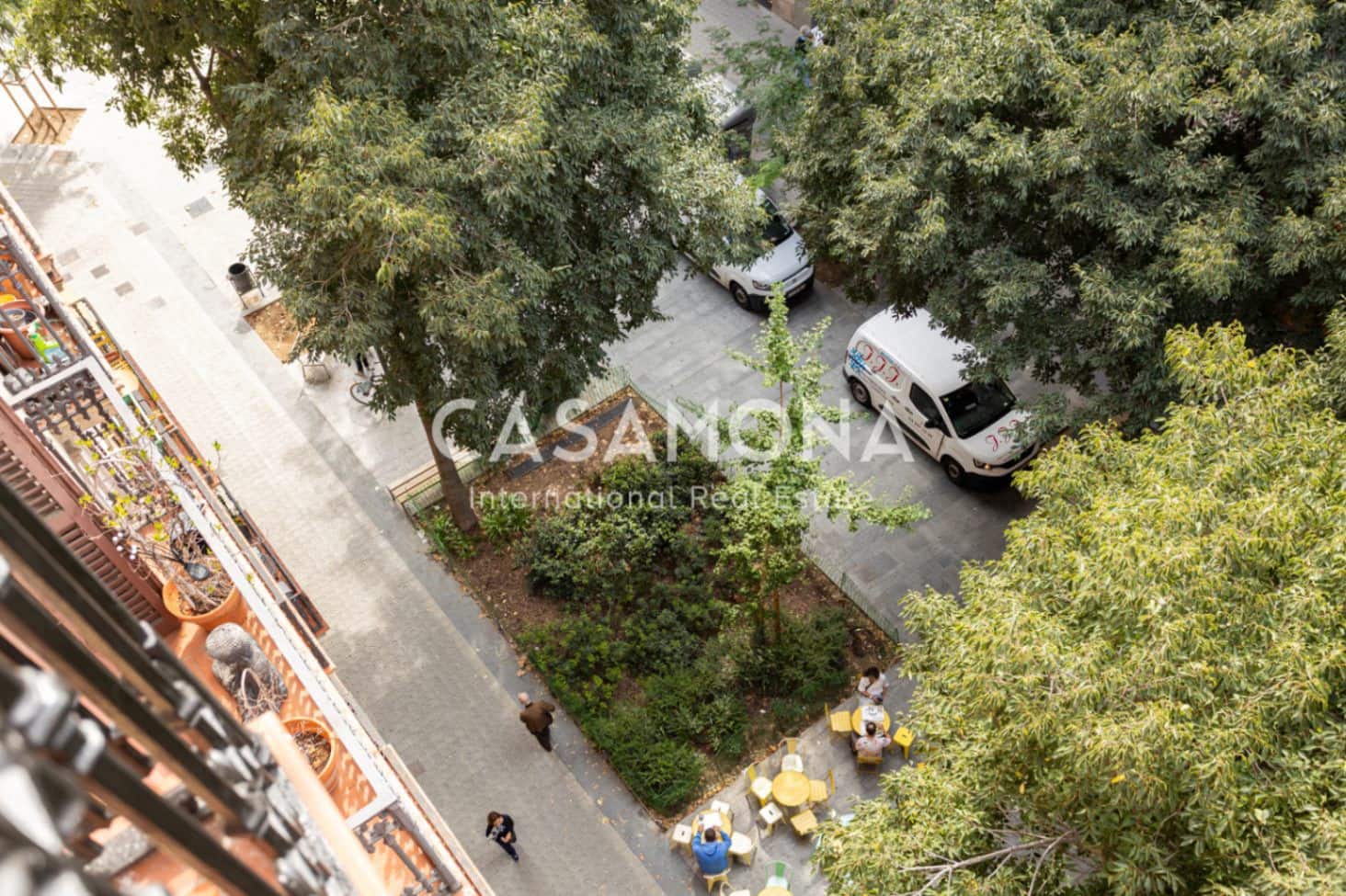 3 soveværelse Lejlighed til salg i Barcelona by - € 1.297.000 (Ref: 9311444)