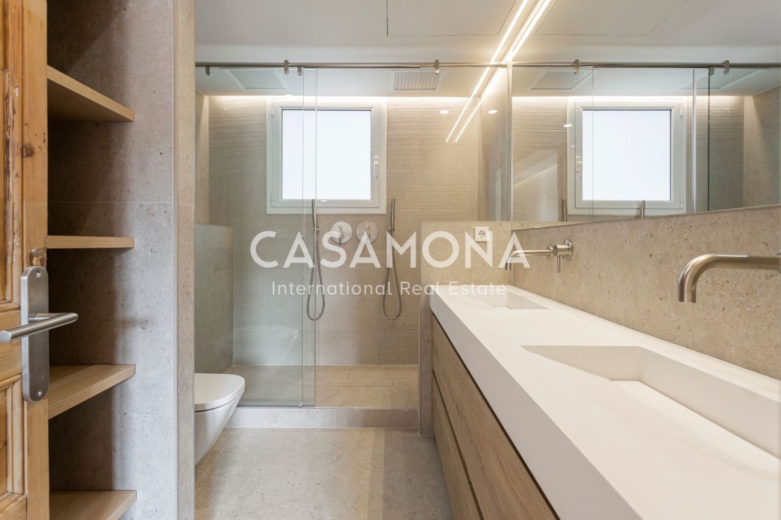 3 soveværelse Lejlighed til salg i Barcelona by - € 1.297.000 (Ref: 9311444)