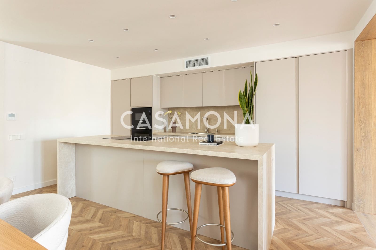 3 soveværelse Lejlighed til salg i Barcelona by - € 1.297.000 (Ref: 9311444)