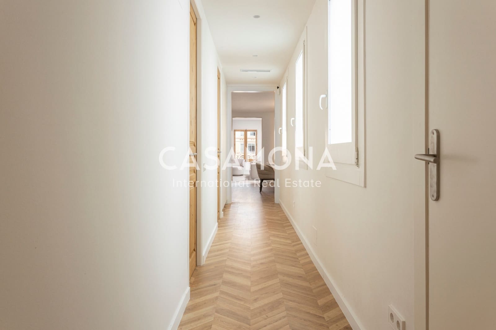 3 soveværelse Lejlighed til salg i Barcelona by - € 1.297.000 (Ref: 9311444)