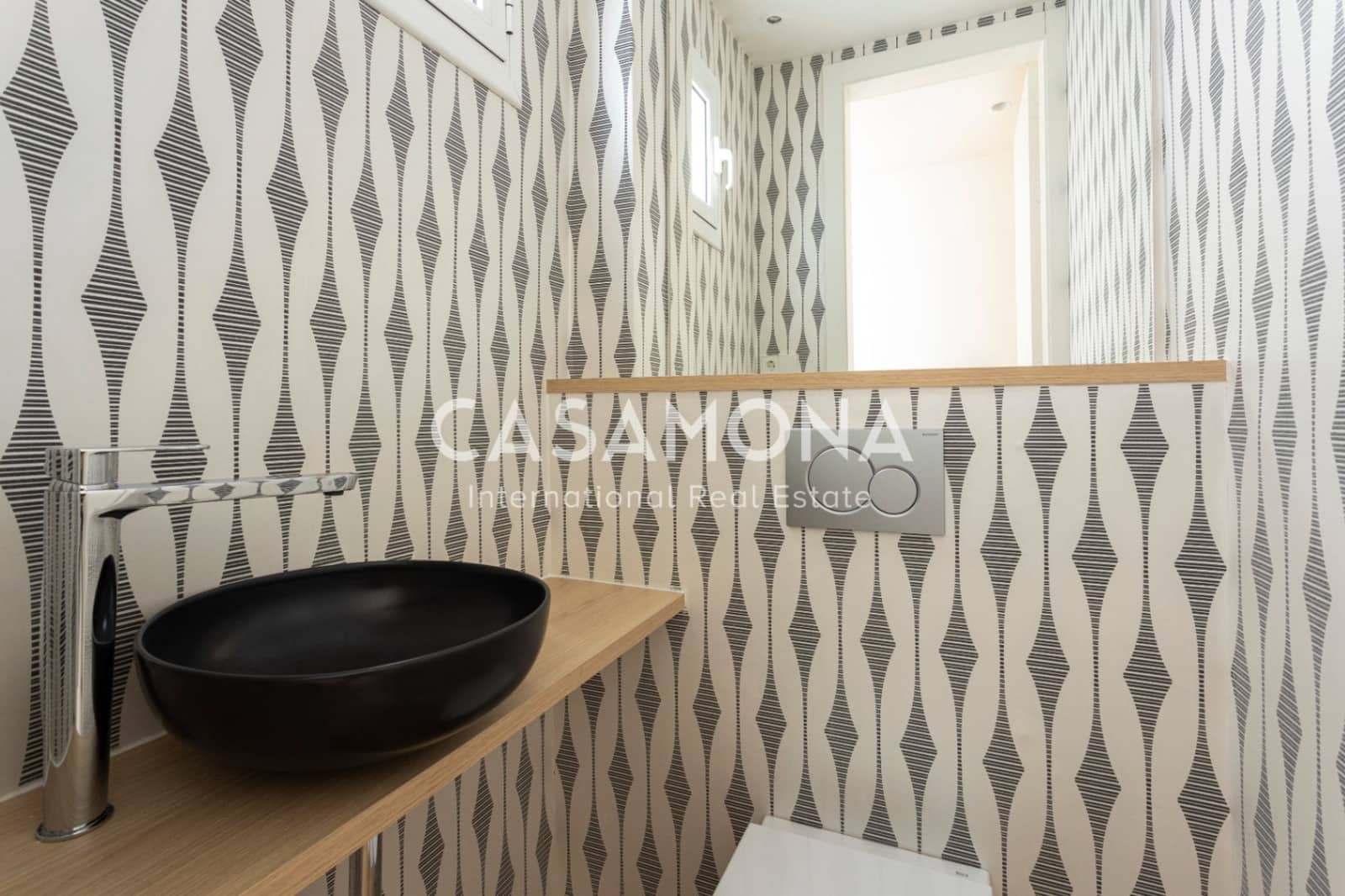 3 soveværelse Lejlighed til salg i Barcelona by - € 1.297.000 (Ref: 9311444)