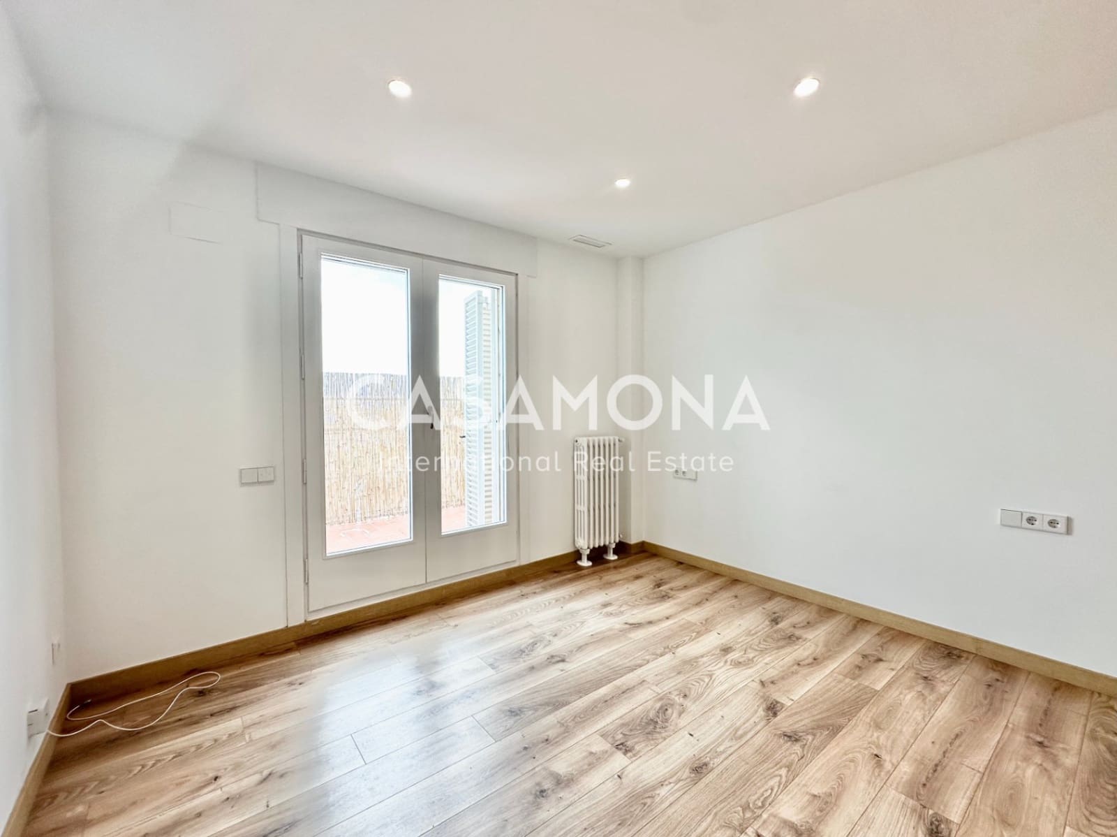 5 soverom Leilighet til leie i Barcelona by med garasje - € 6 000 (Ref: 9330202)